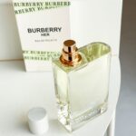 Burberry Her Eau de Toilette - 100 ml (3.4 oz) - Image 6
