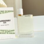 Burberry Her Eau de Toilette - 100 ml (3.4 oz) - Image 3