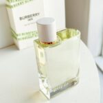 Burberry Her Eau de Toilette - 100 ml (3.4 oz) - Image 10