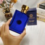 Versace Dylan Blue Eau de Toilette - 100 ml (3.4 oz) - Image 8