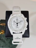 SWATCH MoonSwatch "Full Moon Snoopy" Mission to the Moonphase Watch - Image 4