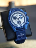 Moonswatch BIOCERAMIC Mission to the Super Blue Moonphase - Image 10